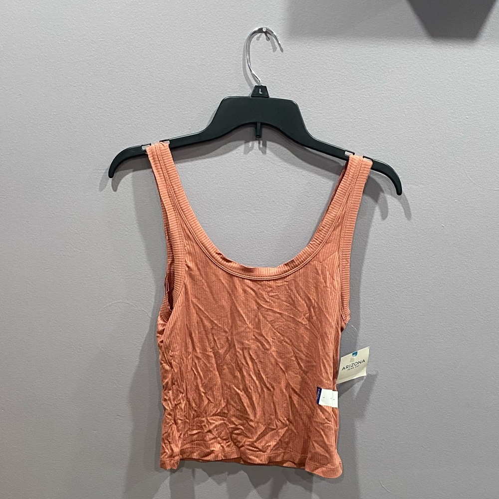 Coral, ribbed tank top